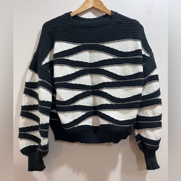 Sweaters - Vintage Black and White Geometric Sweater